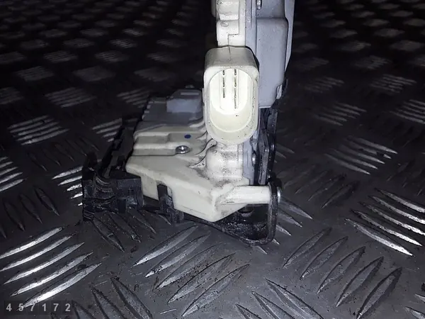 Rechts Vorder Türschloss VW PASSAT B7 ALLTRACK 3C1837016B image 4