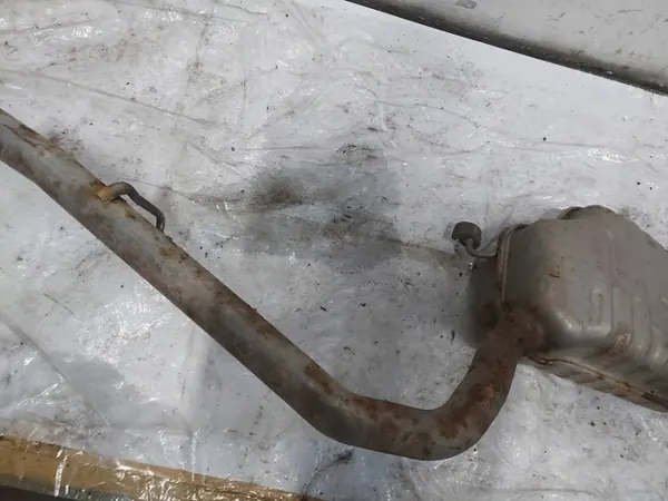 Audi OE Avgassdämpare OEM 8E0253611CB image 5