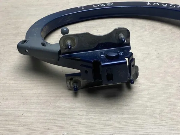 Bisagra de maletero BMW 3 2021 OEM 7430640 Izquierda image 4