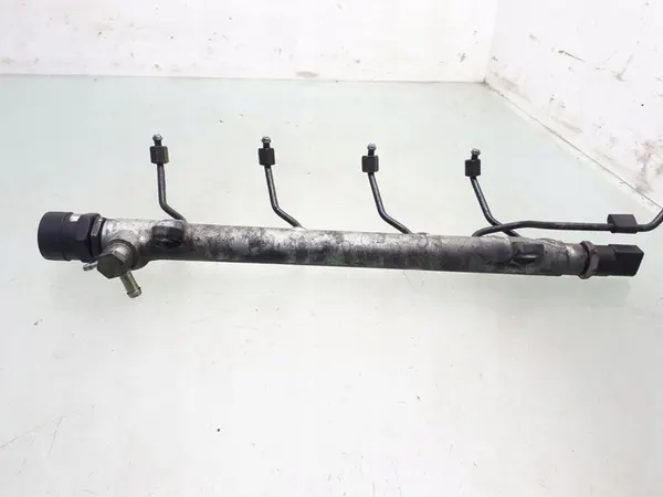 Kraftstoffschiene Mercedes-Benz E W211 2002 image 4