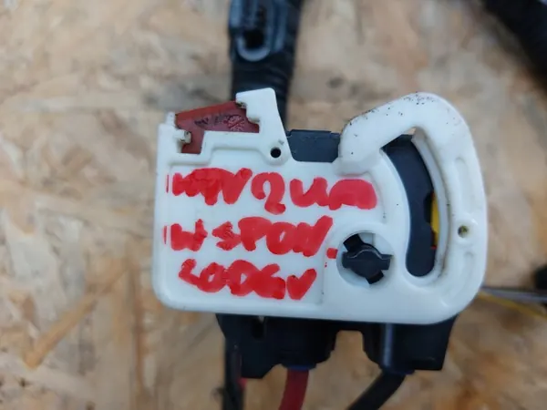OEM 1801655 servopump pluggar för Dacia image 3