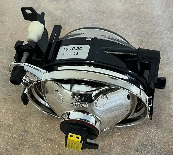 Farol de neblina halógeno direito BMW E39 image 5