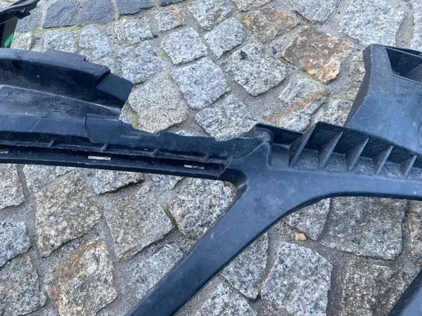 MERCEDES 212 E CLASS AMG Deslizamento do Para-choque Esquerdo Frontal 2128850365 image 7