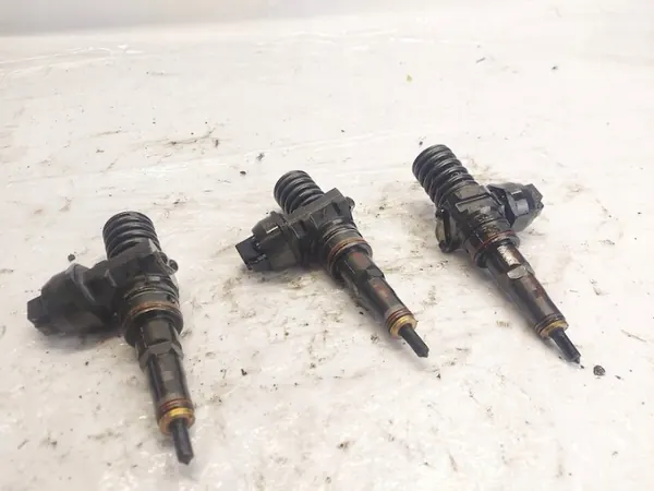 Spolarpump OEM 045130073T 0414720035 VW/Audi image 4