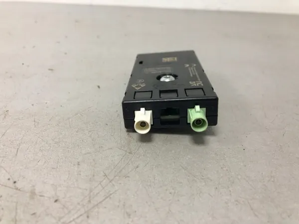 Antennivahvistin OEM 65205A73DB2 BMW i4 G26:lle image 3