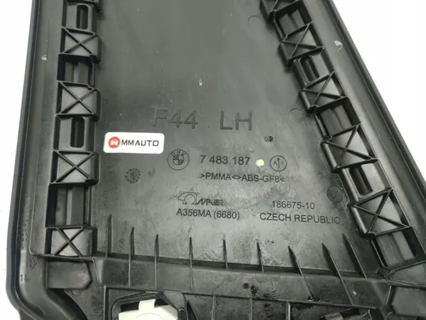 BMW M2 F22/F87 Linker B-stijl afdekking OEM 7483187 image 3