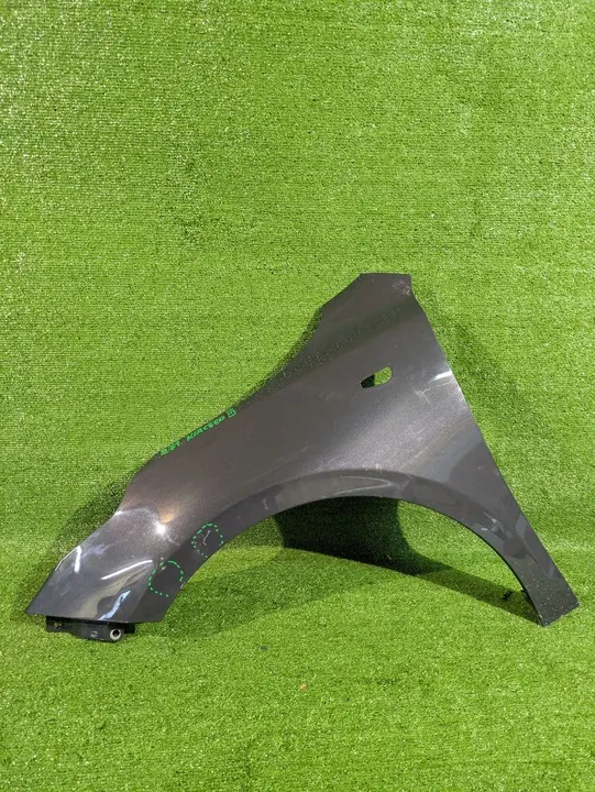 Parafuso dianteiro esquerdo Kia Ceed III OEM CSC26432 image 1