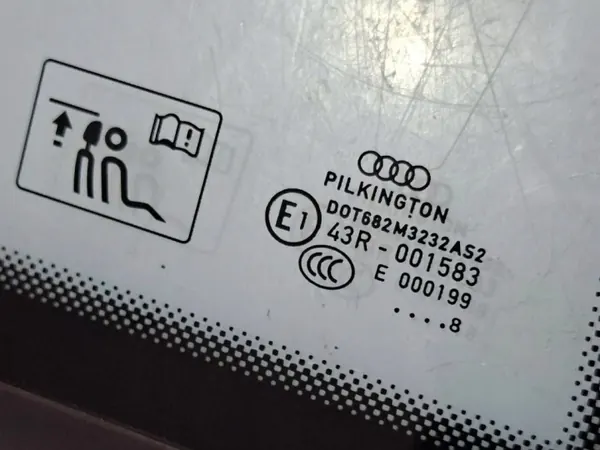 Audi OE 8P3845300C KarossGlas Höger Sida 2009 image 4