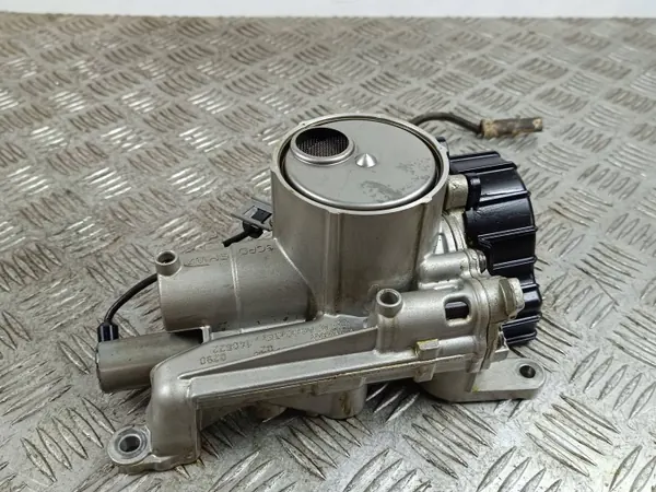 Bomba de óleo usada OEM 7585445 para DS 7 Crossback image 2