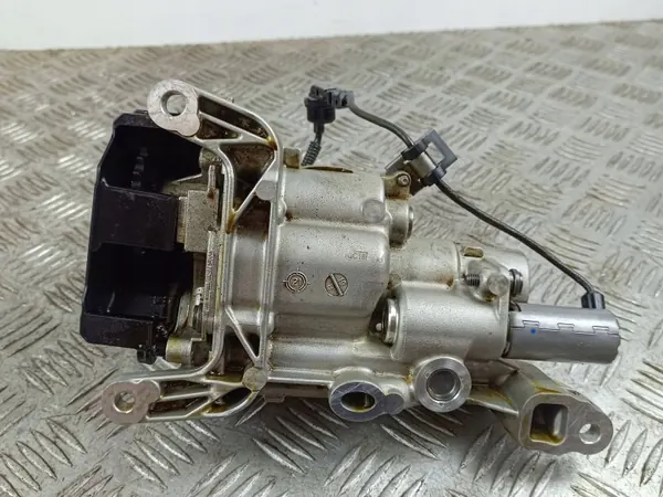 Bomba de óleo usada OEM 7585445 para DS 7 Crossback image 5