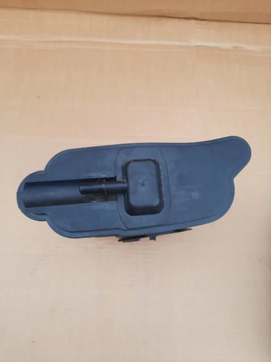 Filtre à charbon carburant OEM A1774705300 - Occasion image 5