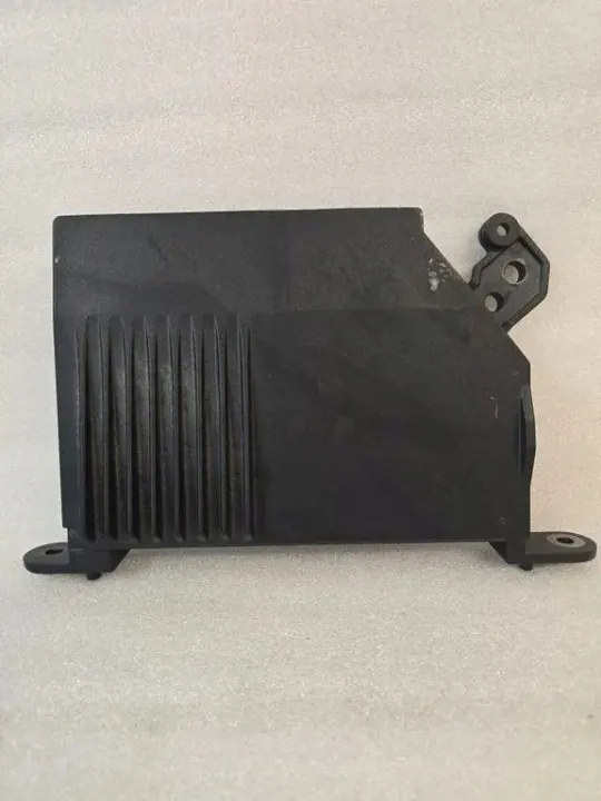 Volvo XC40 2024 Audioversterker OEM 32264589 image 2