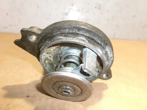 Termostathus OEM A1122030275 för Mercedes ML W163 image 4