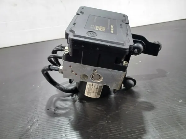 Volvo ABS-pump P31317074 för V40 2 II 2.0 D3 12-16 image 3
