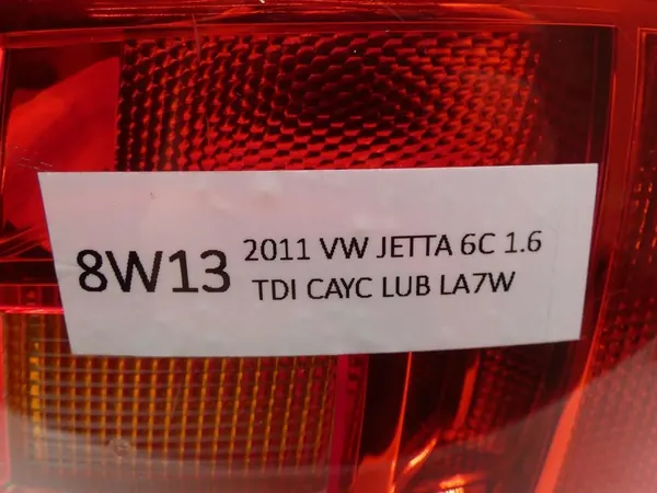 Lanterna Traseira Direita VW Jetta VI 5C 10-14R OEM 5C6945096 image 5