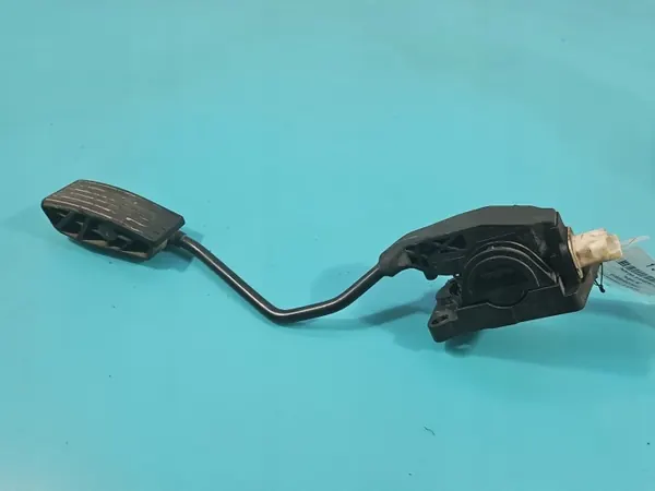 Potentiomètre de pédale d'accélérateur OEM F00C3P2311 image 4