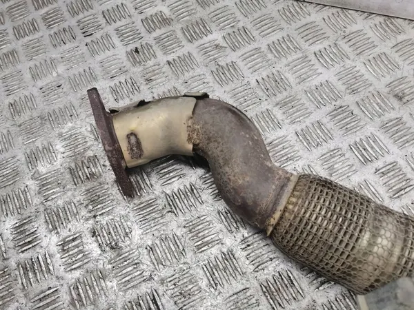 Hyundai Tucson IV NX4 2022 Connecteur flexible d'échappement OEM image 6