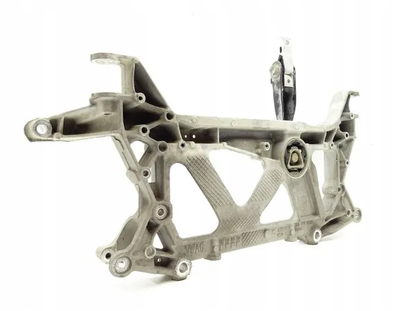 Audi S3 8Y Vorderachsträger OEM 3Q0199369E image 2