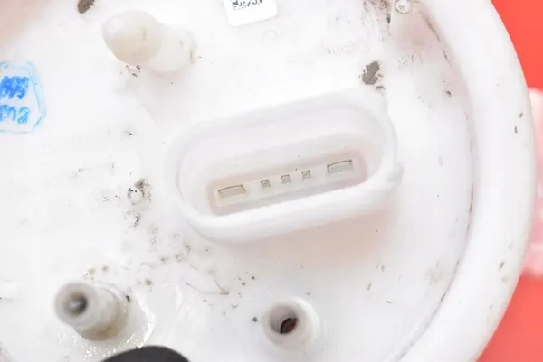 Brandstofpomp 6R0919051H Skoda Roomster 1.4 16V 2010-2015 image 7