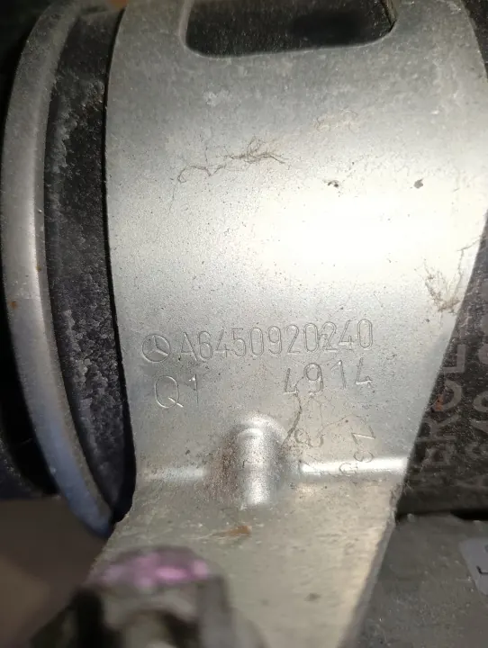Kraftstofffiltergehäuse OEM A6070901552 für Mercedes W176 image 3