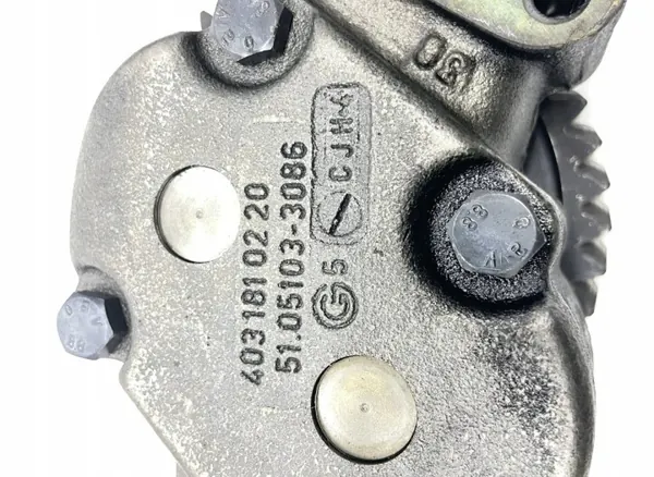 Neoplan Motorölpumpe OEM 4031810220 - Gebraucht image 2
