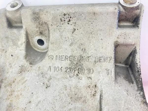 Compressormontagebeugel Mercedes W124 M104 E280 E320 image 10