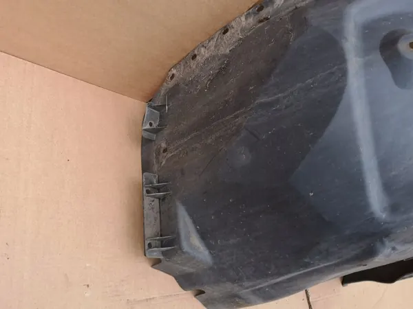 FORD KUGA MK2 13-18 Etu oikea pyöränkaari OEM image 4