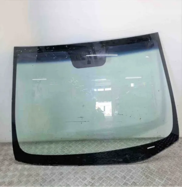 Hyundai i30 2015 Etulasi OEM 43R010193 image 2