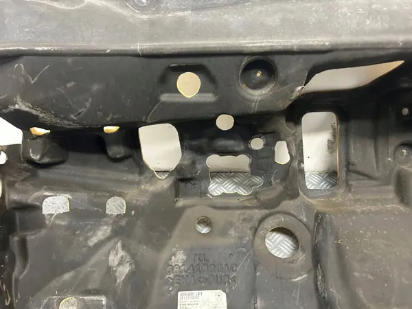 Jeep Cherokee Schottisolation OEM 68141660AC image 4