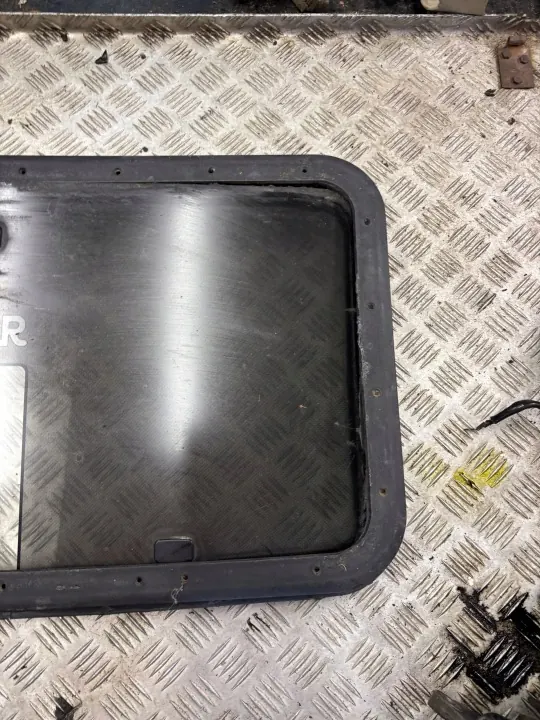 Kattoluukku Nissan Terrano II 2 3D Lyhyt OEM image 4