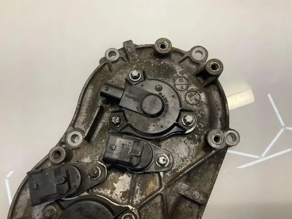 Couvercle de chaîne de distribution OEM A2720150201 Mercedes image 3