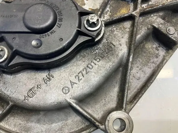 Couvercle de chaîne de distribution OEM A2720150201 Mercedes image 4