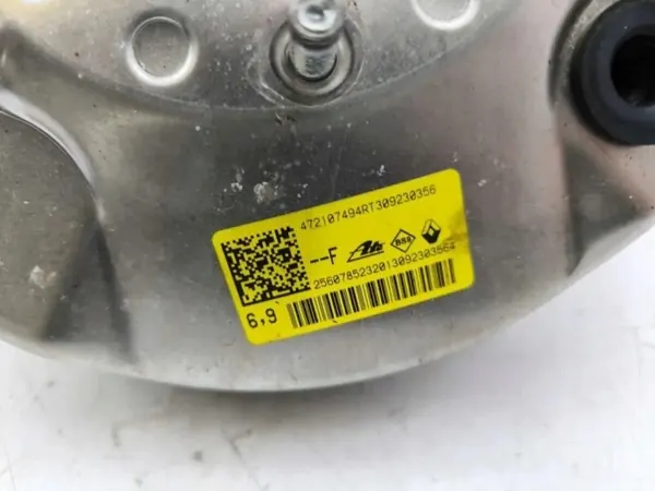 Rembekrachtiger Renault Clio V 2023 - Gebruikt OEM-onderdeel image 4