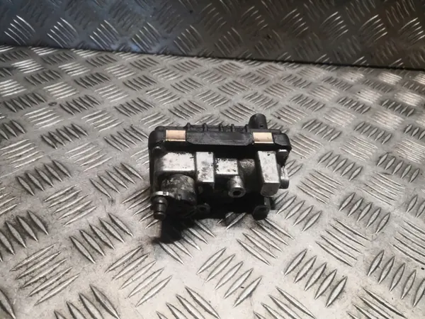 Turbostyrning OEM 6NW009228 för VW Touareg image 3