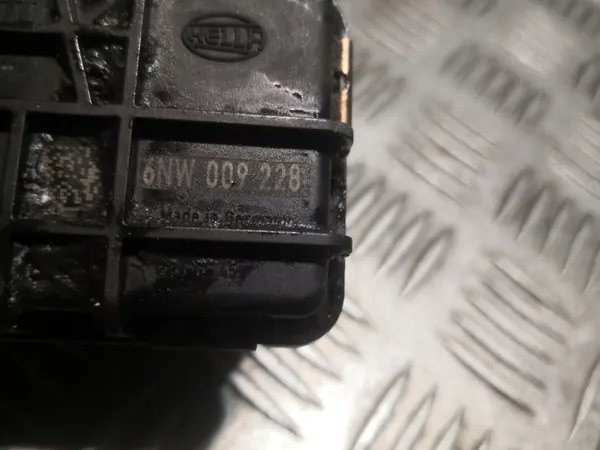 Turbostyrning OEM 6NW009228 för VW Touareg image 4