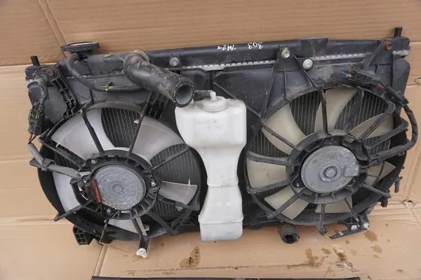 HONDA JAZZ III 1.4B L13Z1 2009-2014 Radiador de Agua Ventilador OEM: 19010RB0004 image 3