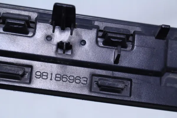 Cubierta de Carril Izquierda Peugeot OE - Calidad OEM image 4
