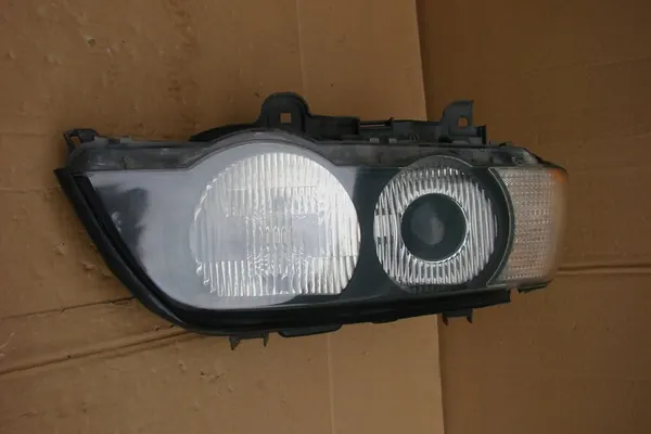 2002 BMW X5 E53 Faro Derecho 15183400 image 5
