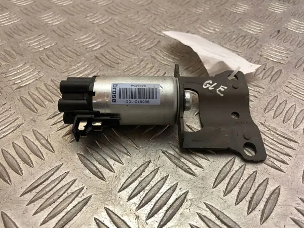 Moteur réglage siège OEM 966072103 pour Mercedes GLE AMG image 2