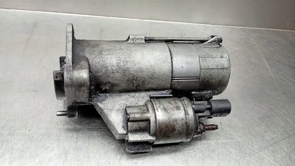 Motor de arranque Volkswagen Passat B5 2.0D 068911024L image 3