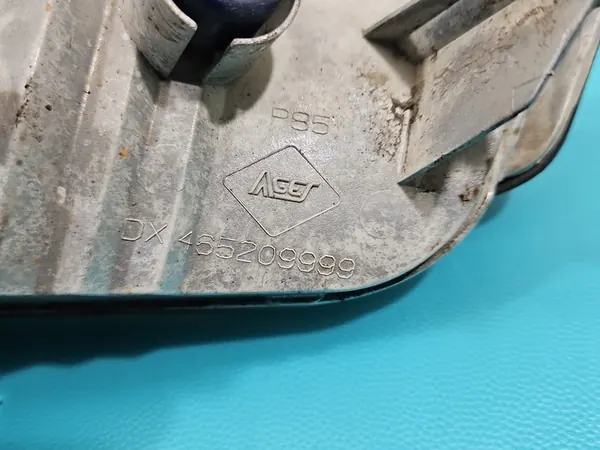 Luz indicadora dianteira direita Iveco Daily V 14 OEM 5801585151 image 6