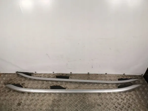 Subaru Forester Dakdragers OEM FBZ8848 - Gebruikt image 3