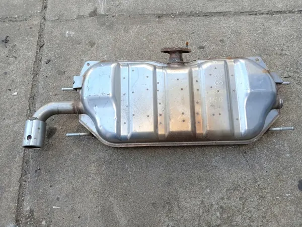 Silencieux arrière Mazda 3 1.5 essence OEM P503 2013-2018 image 2