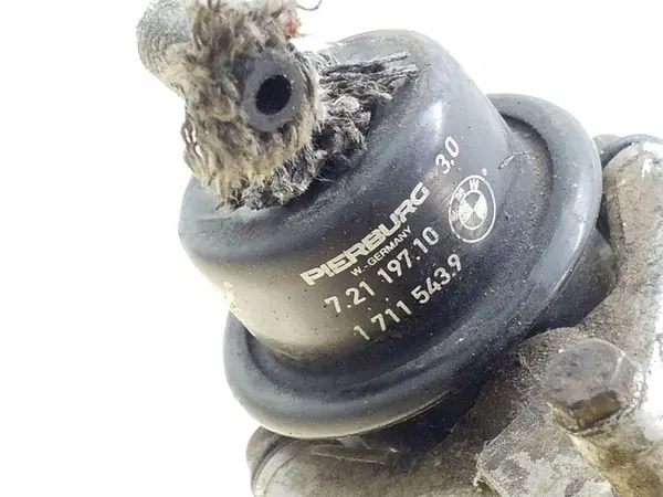 Iniettori completi Volkswagen Golf II 1990 030133322B image 6