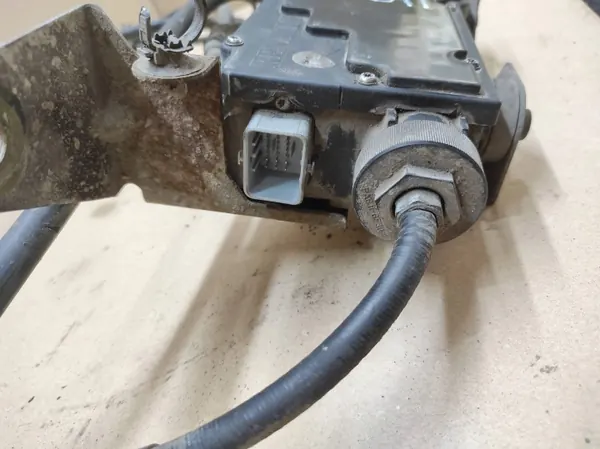 Frein à main électrique OEM 8200353723 pour Renault Espace IV image 3