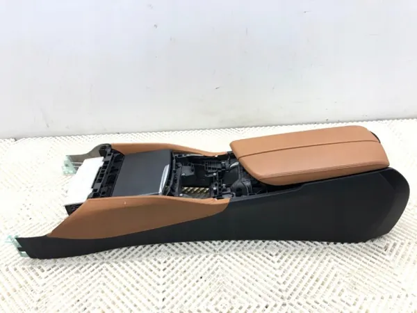 Console centrale OEM LORK-389-123346 pour BMW G30 Berline image 2