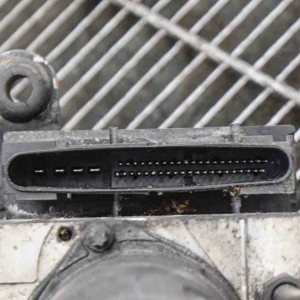 Bomba ABS FORD TRANSIT 2.2L diésel 2012 image 5