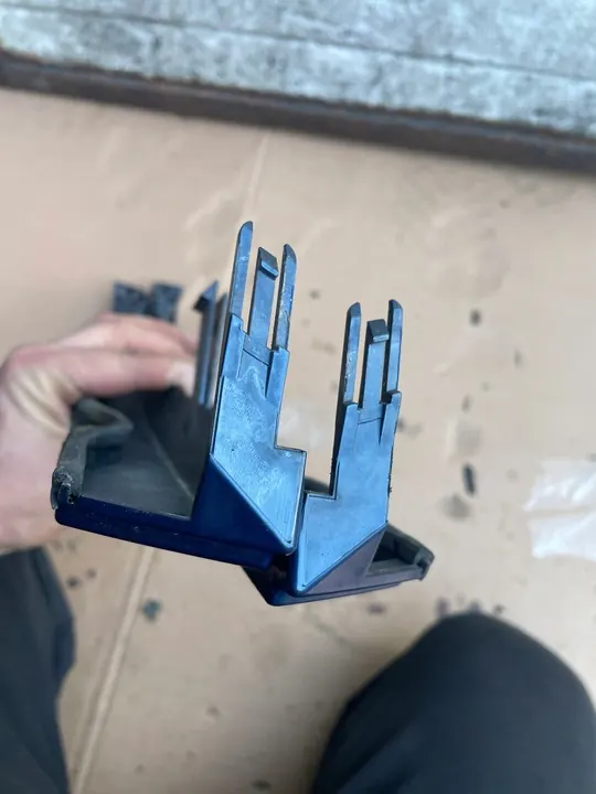 BMW E46 Moldura do Farol Esquerdo 1998-2003 OEM 8208677 image 4