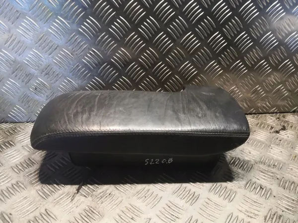 Mercedes-Benz S W220 Console armsteun OEM 2206800239 image 3