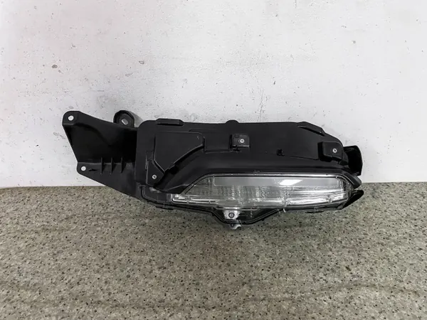 Farol DRL esquerdo Toyota Yaris Cross OEM 0D-316 image 2